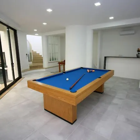 Requinte House Semesterbostad *