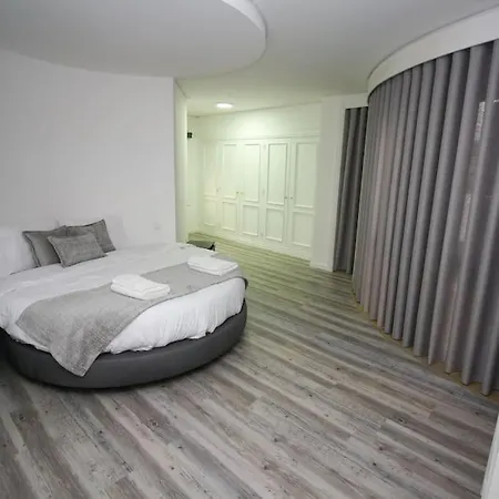 Requinte House Nogueira do Cravo (Aveiro)